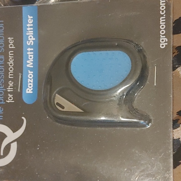 Pet Grooming Accessories - Picture 3 of 4